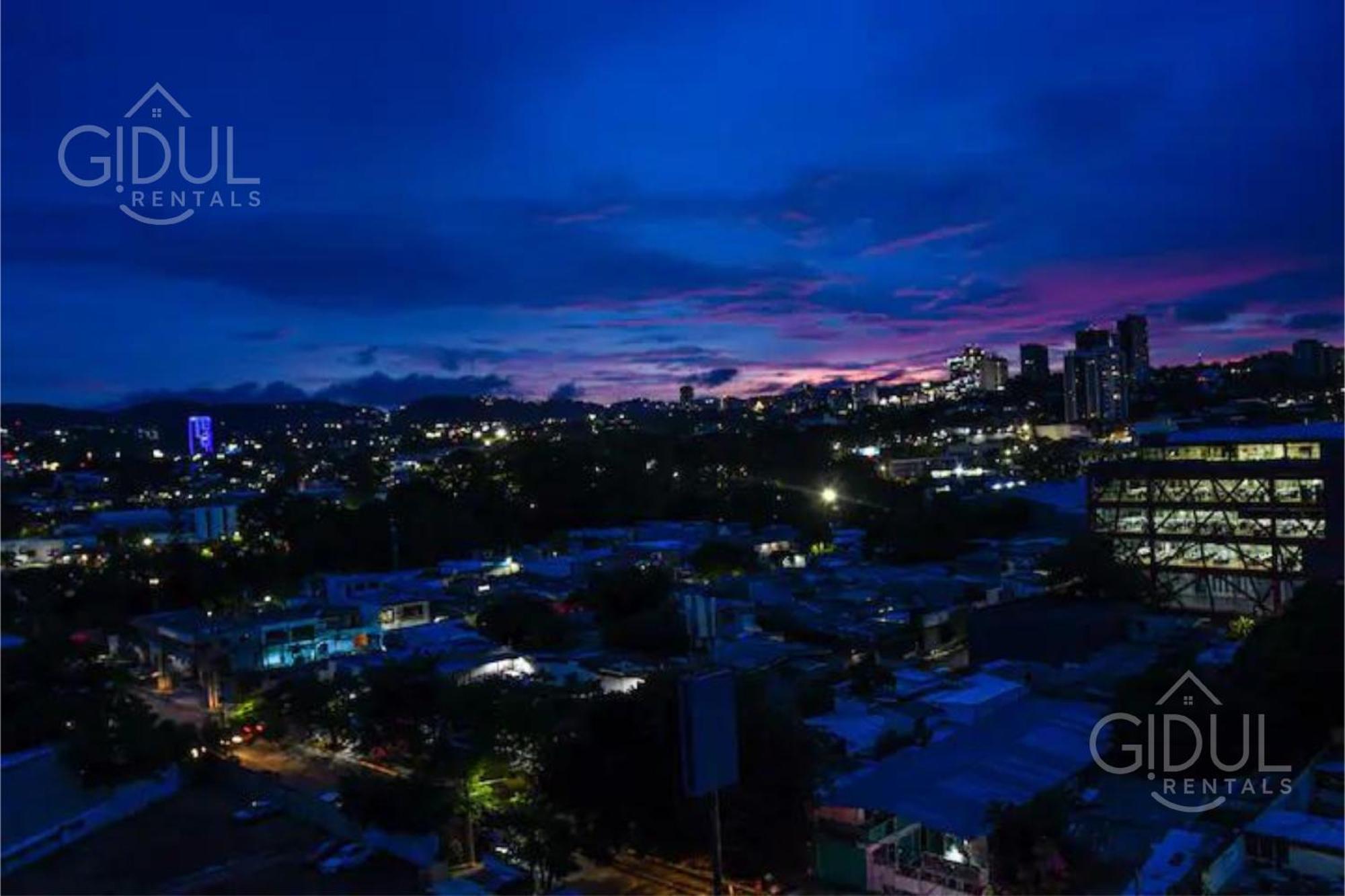 The Downtown - 3 A/c Bedroom + Wifi * San Salvador